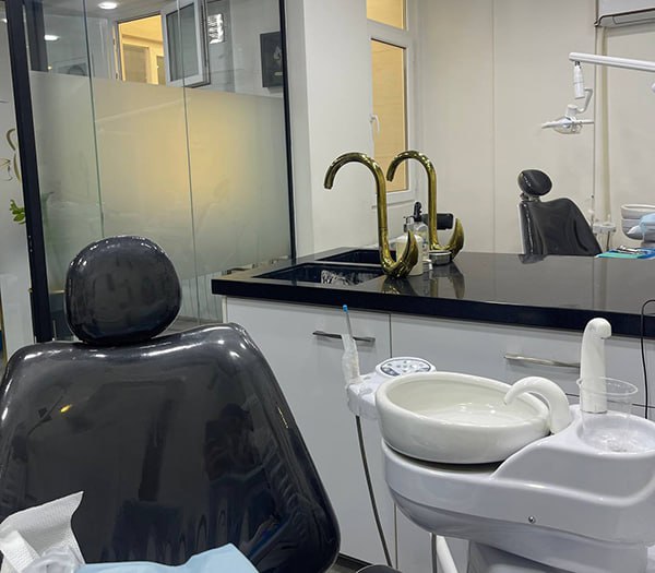 تصویر کلینیک دندانپزشکی رایان